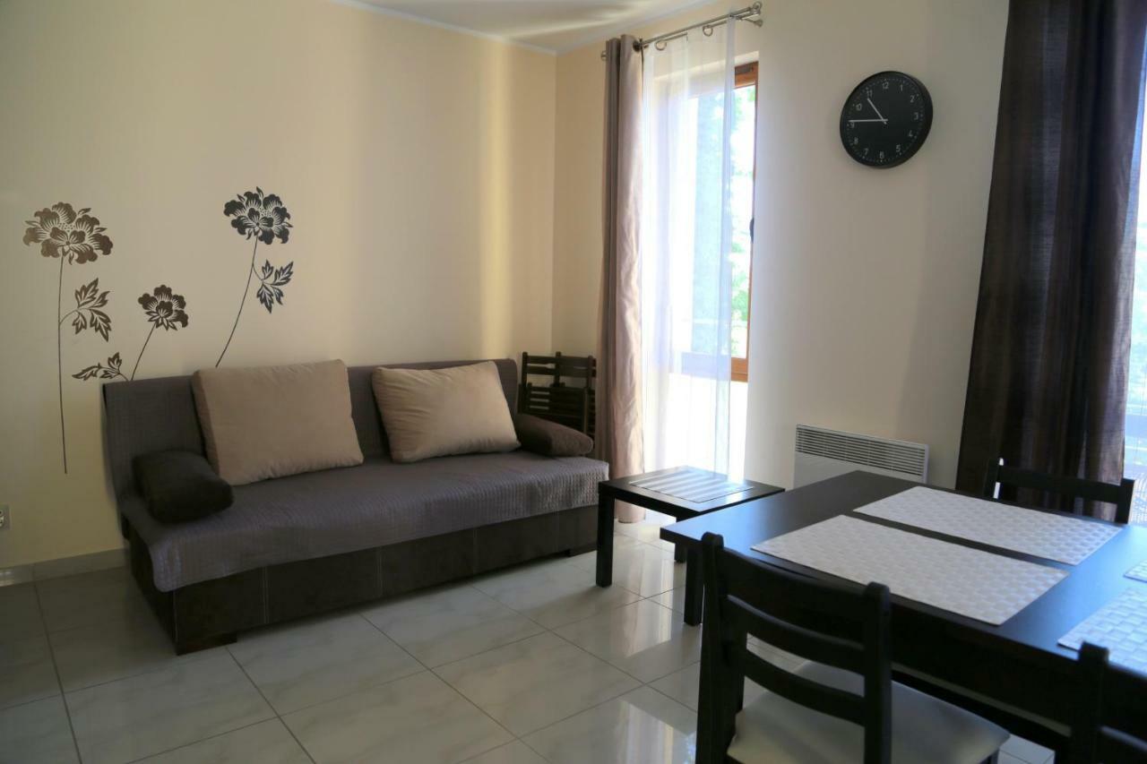 Apartament Ams B7 Rewal Bagian luar foto
